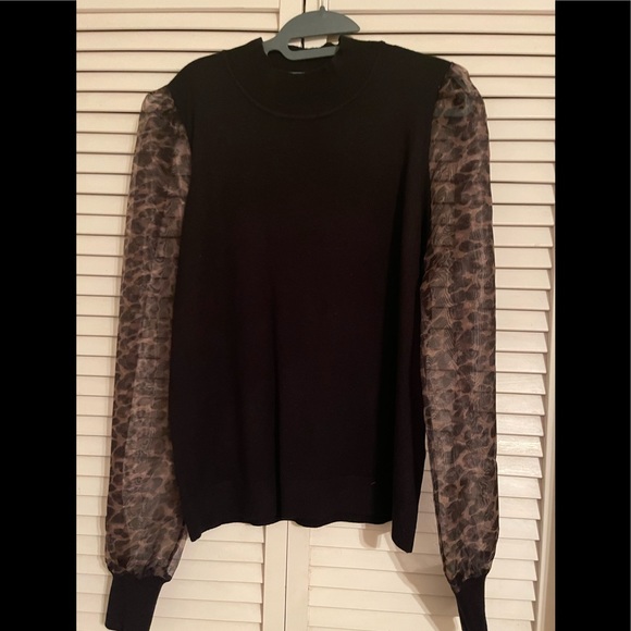 Leopard Sleeve Sweater w/mock neck - Picture 1 of 1